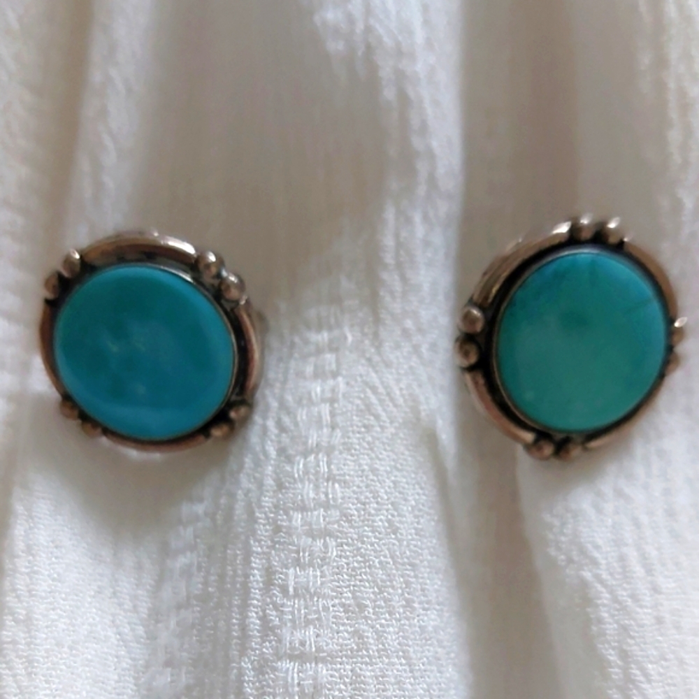 Vintage Turquoise And Silver Screw Earrings